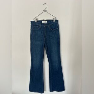 Aritzia Denim Forum The Marianne Flare Jeans Size 29